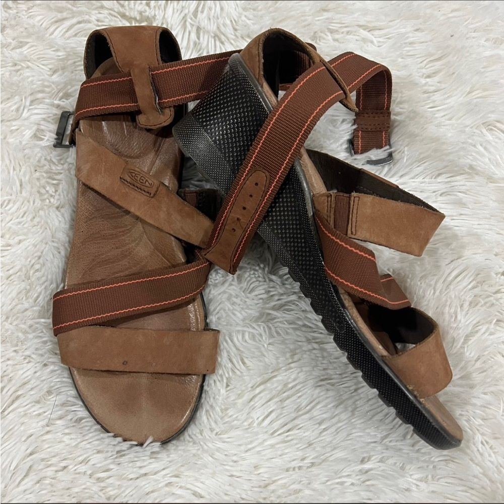 Keen wedge sandals 8‎